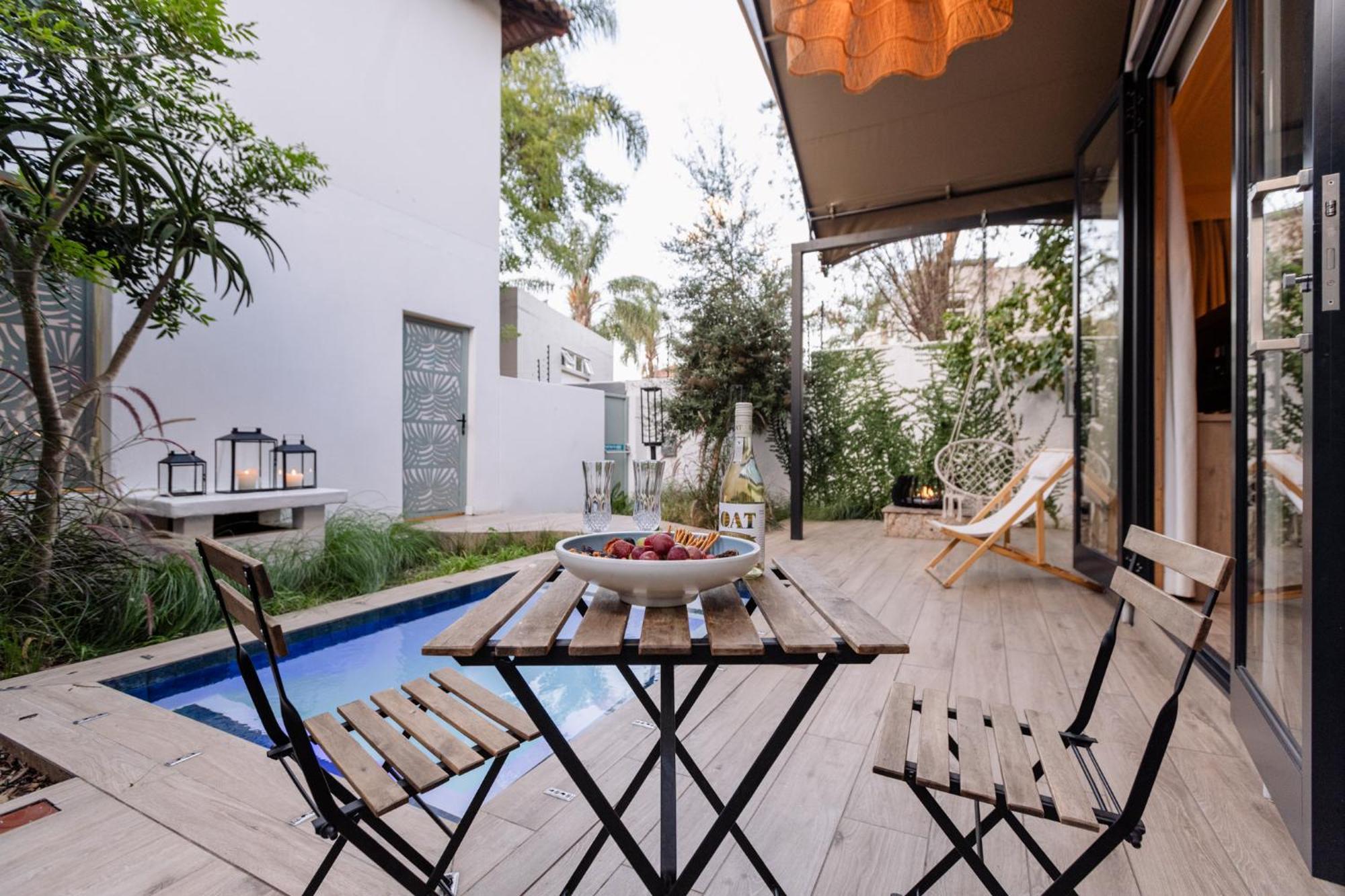 Mint Hotel 84 On Katherine Йоханесбург Екстериор снимка