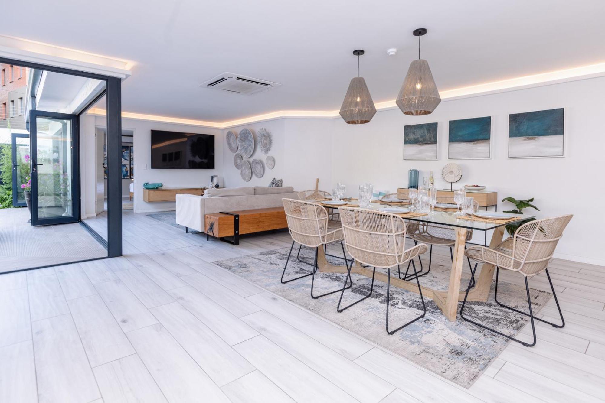 Mint Hotel 84 On Katherine Йоханесбург Екстериор снимка